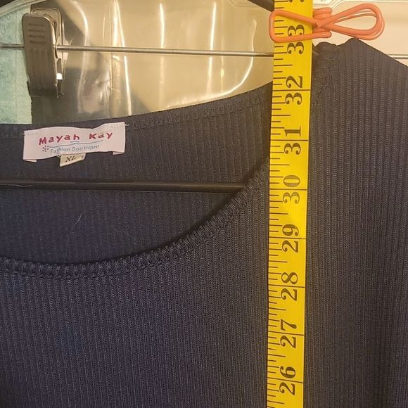 Nwot, Maya Kay fashion Boutique, XL Black, Jersey Lng sleeve, fringed bottom. - Picture 2 of 5